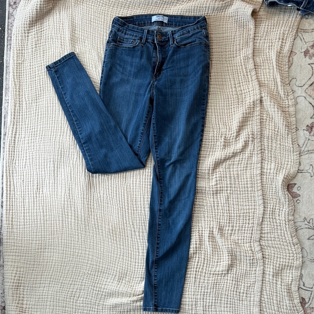 Levi's Women's Dark Blue Skinny Jeans